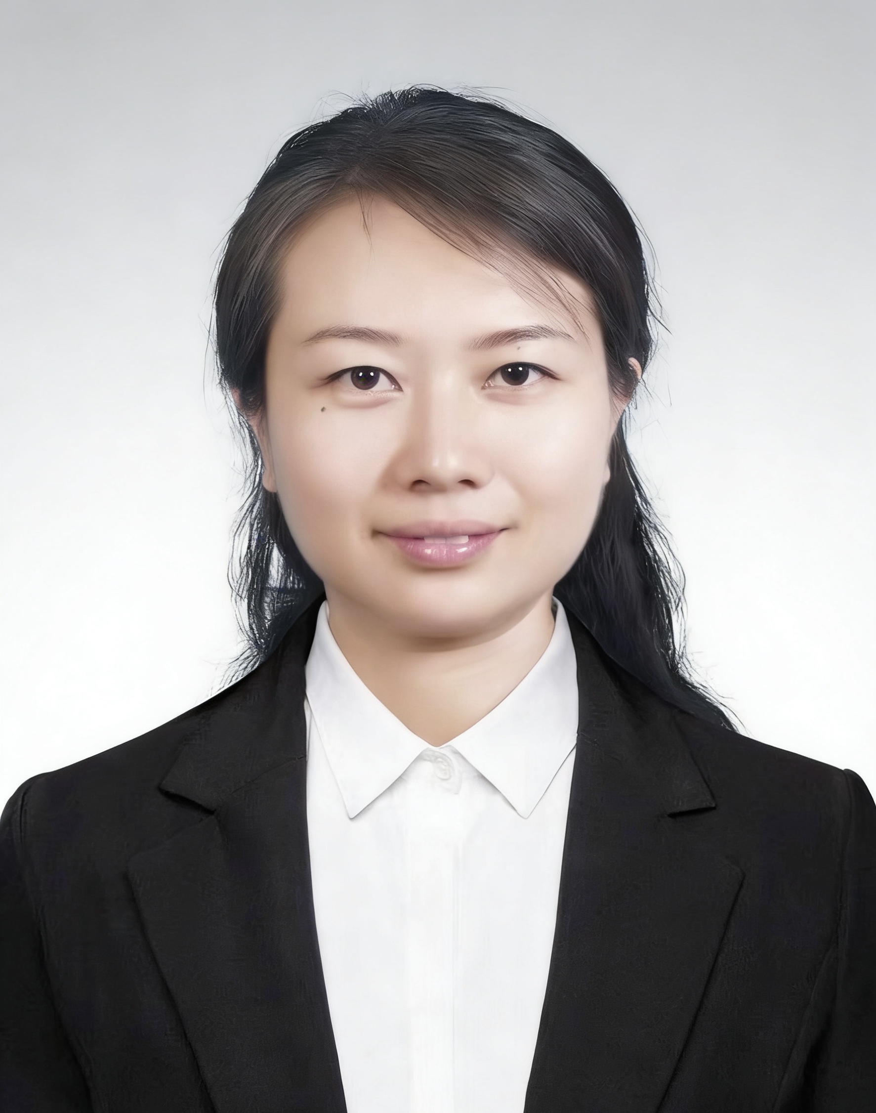 牛小苗 合伙人、副主任